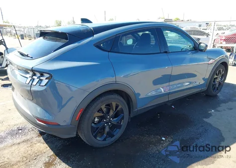 2024 Ford Mustang Mach-E Select z USA, uszkodzony, nr VIN 3FMTK1SUXRMA44283